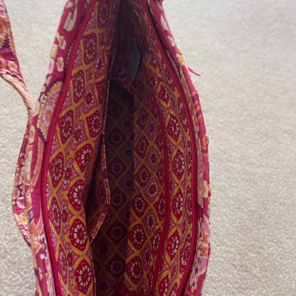 Vera Bradley Purse in Red and Pink Paisley - Picture 2 of 2